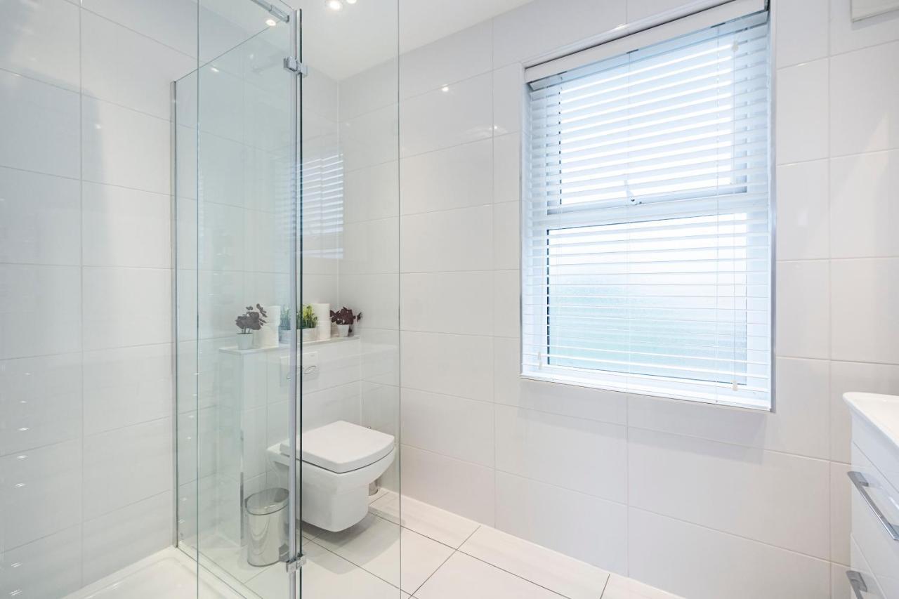 Apartamento Cozy And Serene Brand-New Flat In Kilburn, Londres Exterior foto
